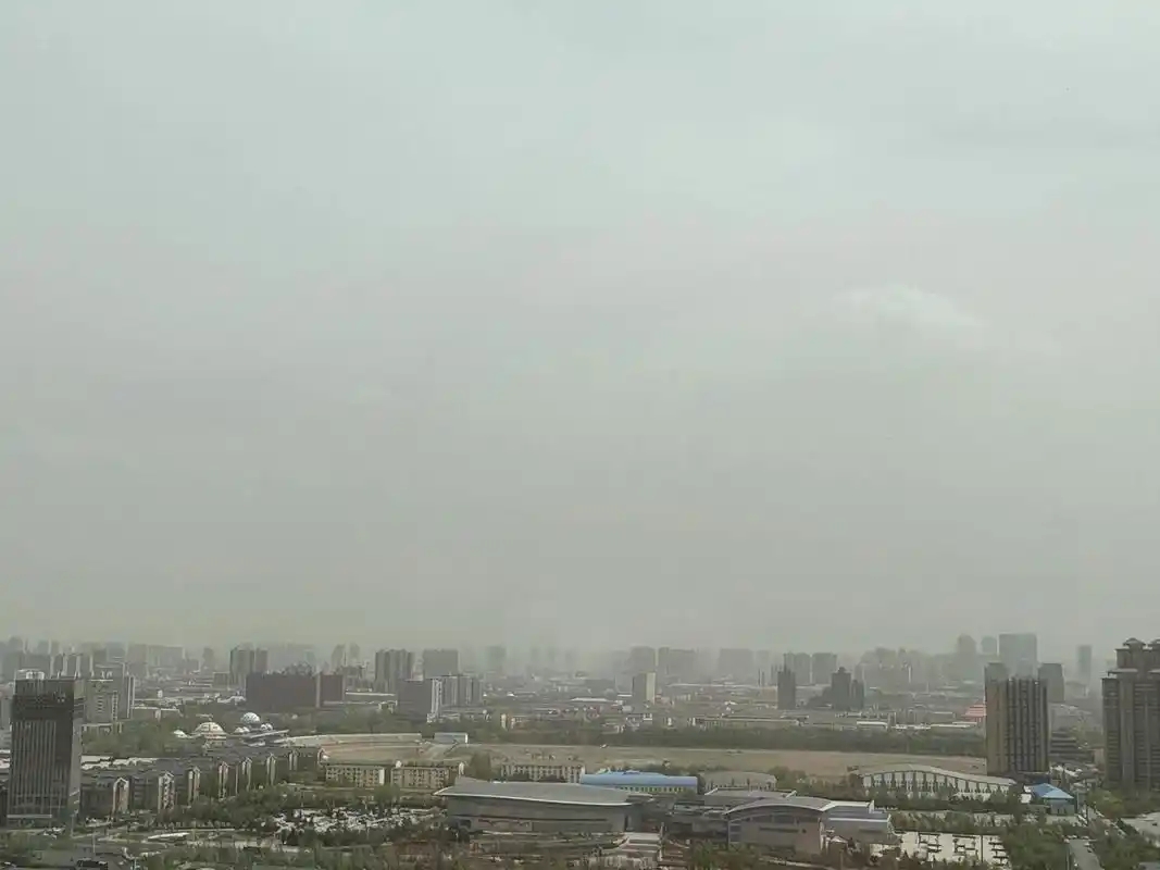 寧夏推進(jìn)美麗城市建設(shè)：以空氣質(zhì)量達(dá)標(biāo)為核心 攻堅移動源、揚塵等污染治理